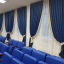 Антрактно-раздвижной занавес на сцену.