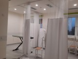Московский стандарт в поликлинике, антистатические шторы-перегородки для больниц, клиник, центров ре 3